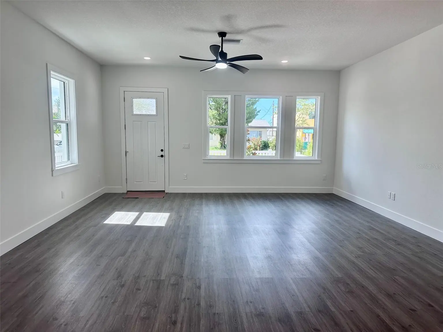 1525 29TH AVENUE N, ST PETERSBURG, FL, photo 10 of 24