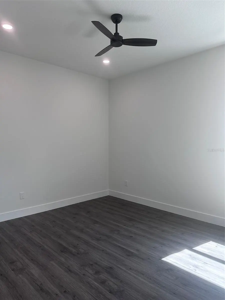1525 29TH AVENUE N, ST PETERSBURG, FL, photo 20 of 24