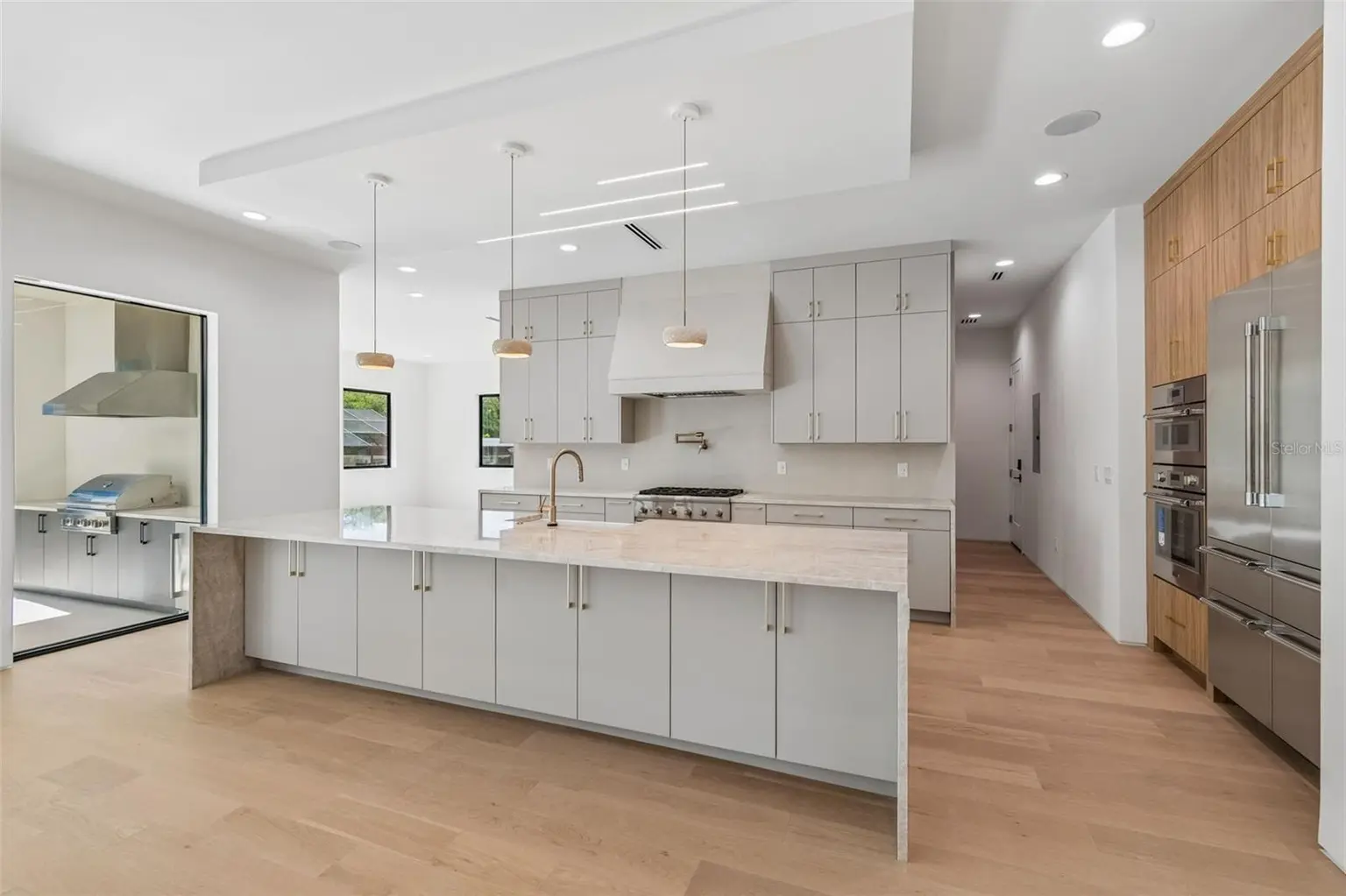 206 S TREASURE DRIVE, TAMPA, FL, photo 12 of 74