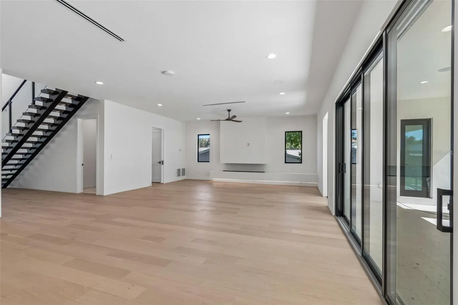 206 S TREASURE DRIVE, TAMPA, FL, photo 14 of 74