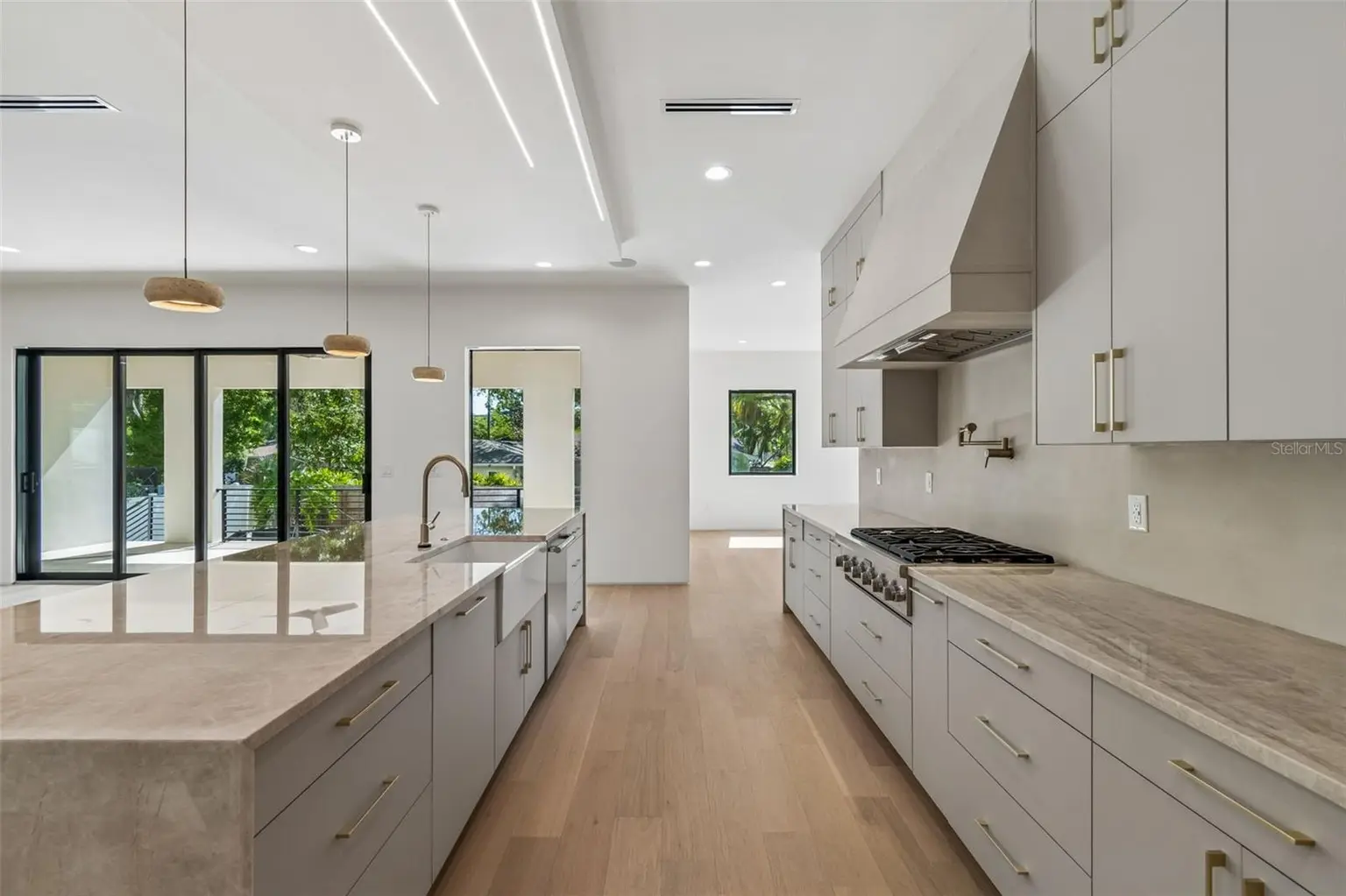 206 S TREASURE DRIVE, TAMPA, FL, photo 17 of 74