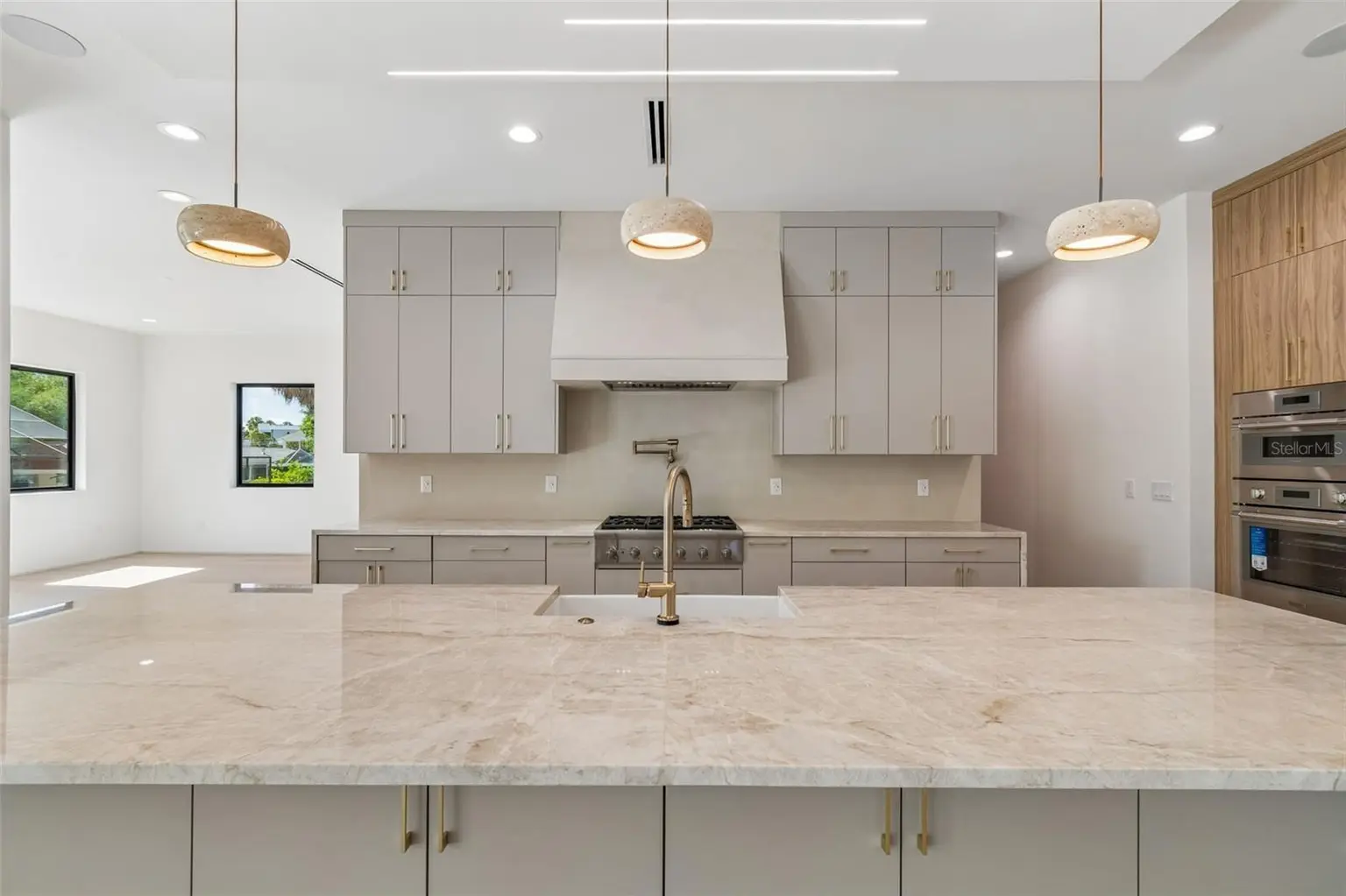 206 S TREASURE DRIVE, TAMPA, FL, photo 19 of 74
