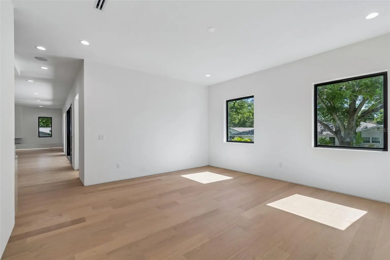 206 S TREASURE DRIVE, TAMPA, FL, photo 22 of 74