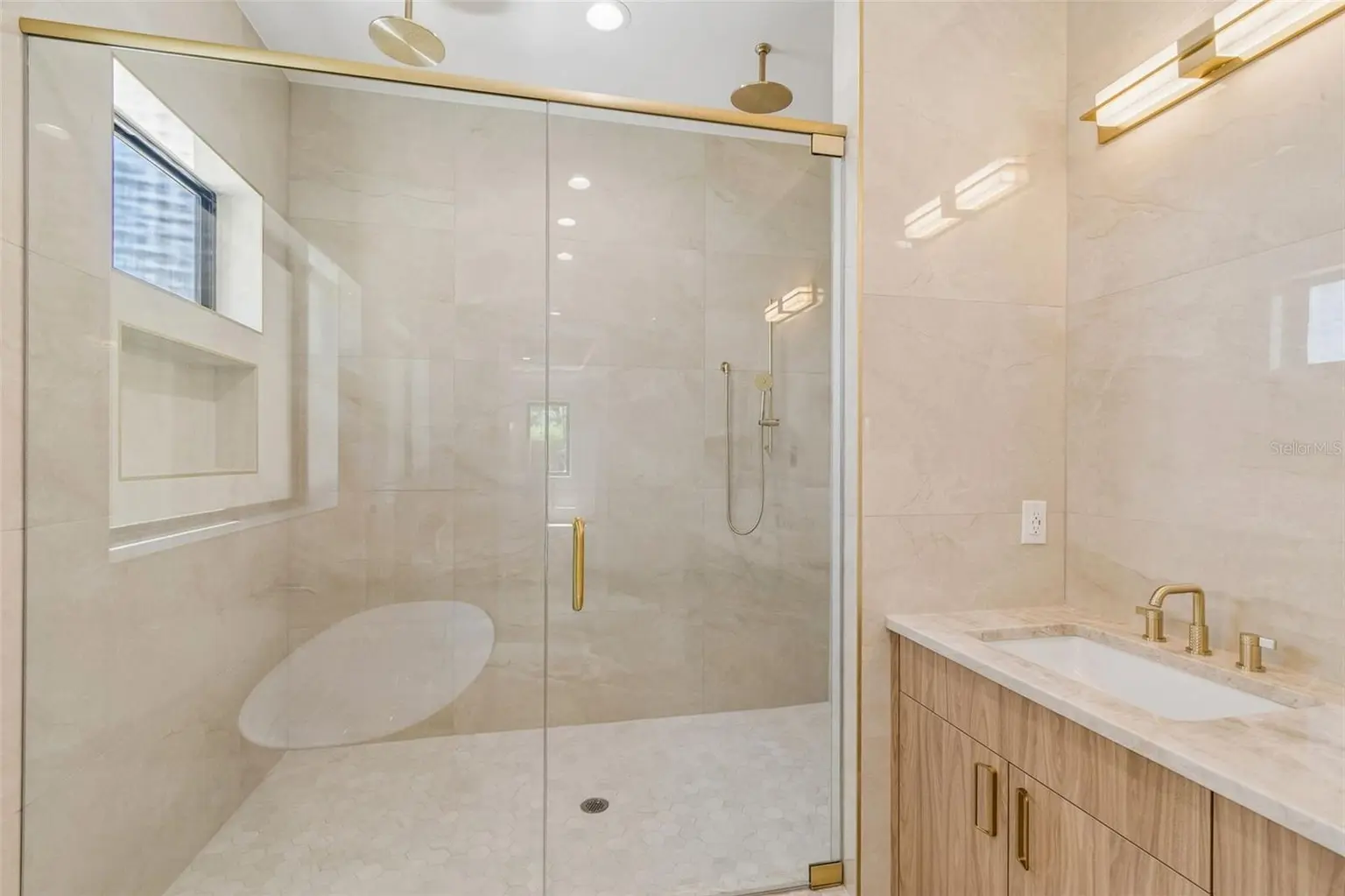 206 S TREASURE DRIVE, TAMPA, FL, photo 42 of 74