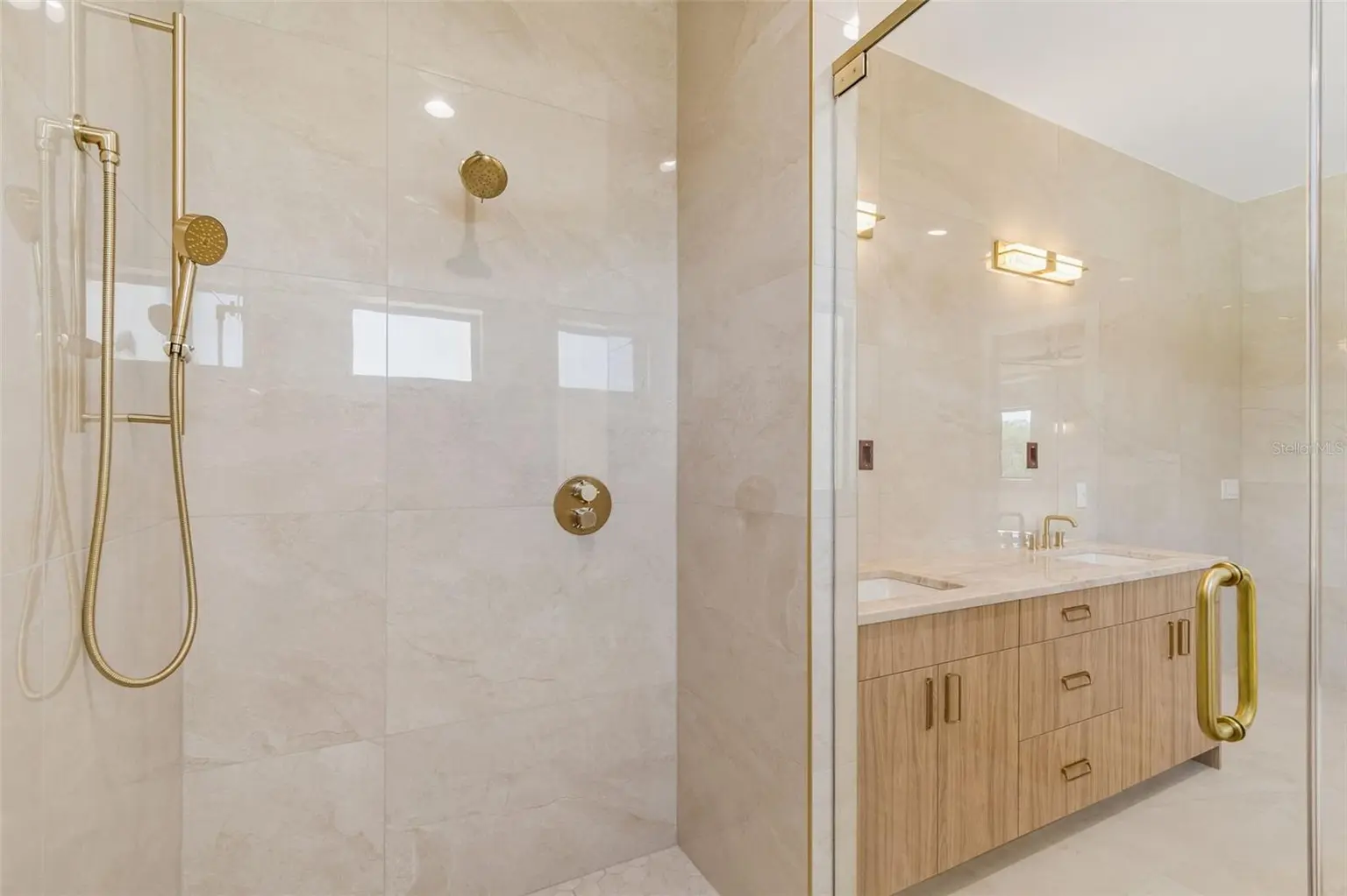 206 S TREASURE DRIVE, TAMPA, FL, photo 43 of 74