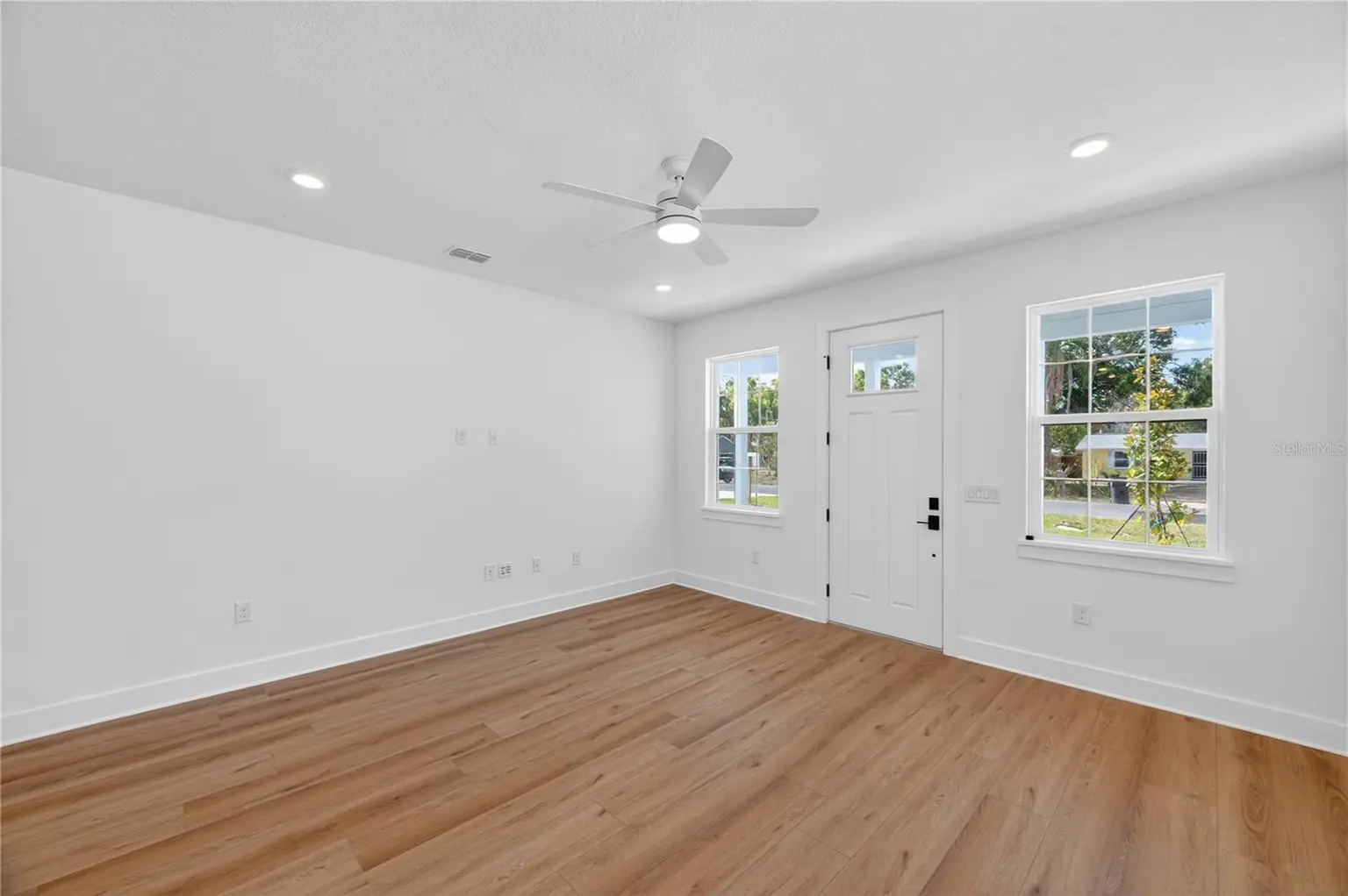 4181 56TH AVENUE N, ST PETERSBURG, FL, photo 10 of 72
