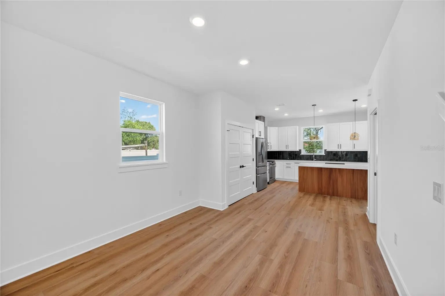 4181 56TH AVENUE N, ST PETERSBURG, FL, photo 12 of 72