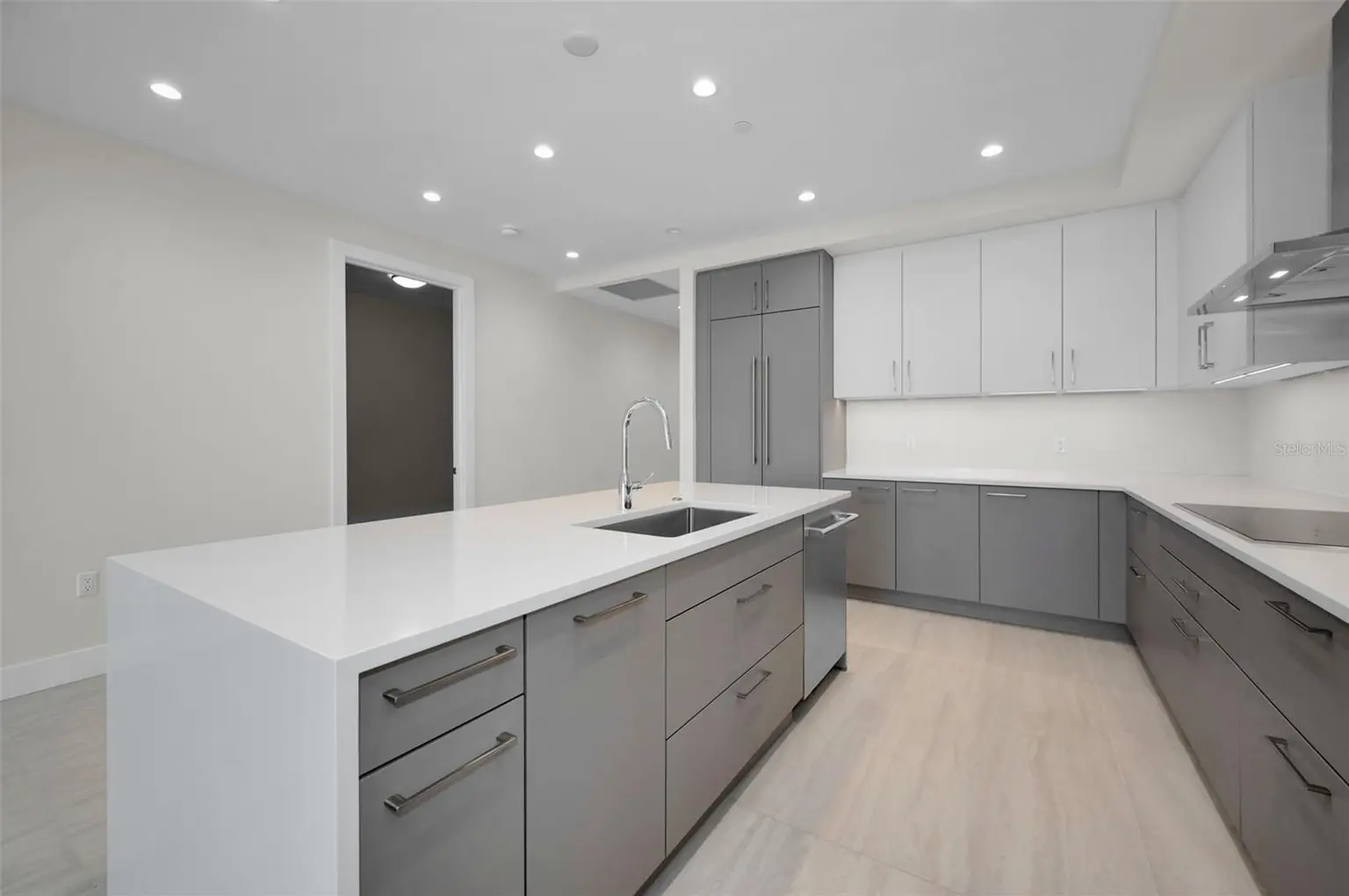 275 1ST AVENUE S #3503, ST PETERSBURG, FL, photo 11 of 56