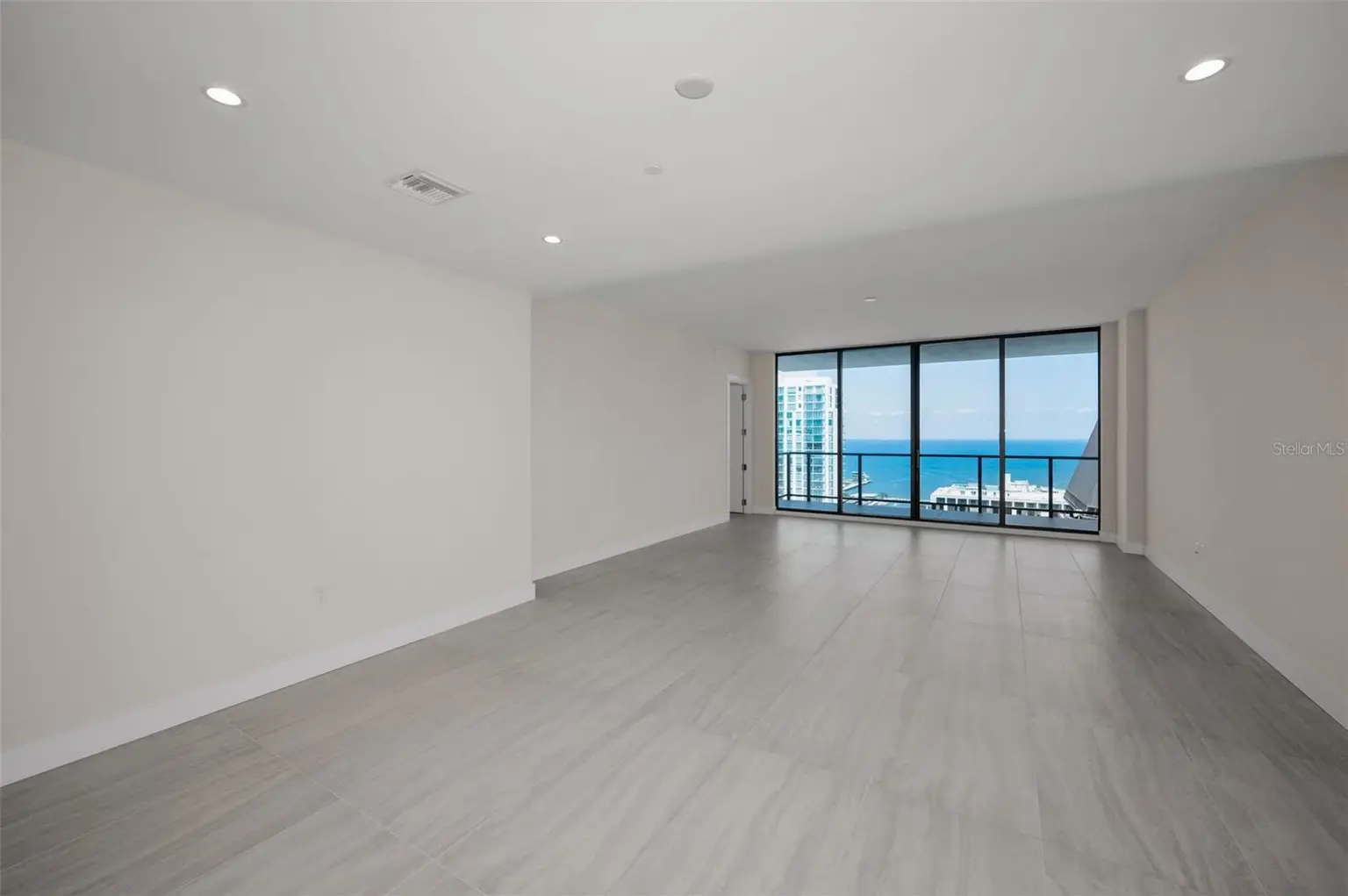 275 1ST AVENUE S #3503, ST PETERSBURG, FL, photo 14 of 56