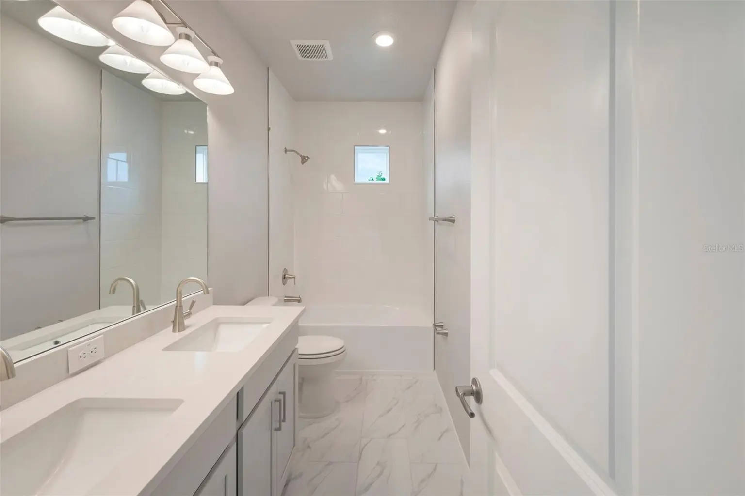 31051 PENDLETON LANDING CIRCLE, WESLEY CHAPEL, FL, photo 12 of 20
