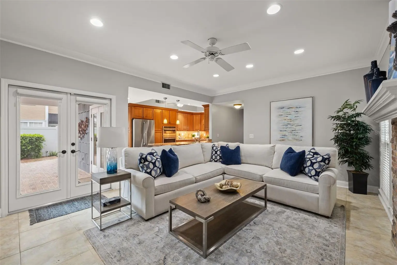 3233 W PARKLAND BOULEVARD, TAMPA, FL, photo 17 of 71