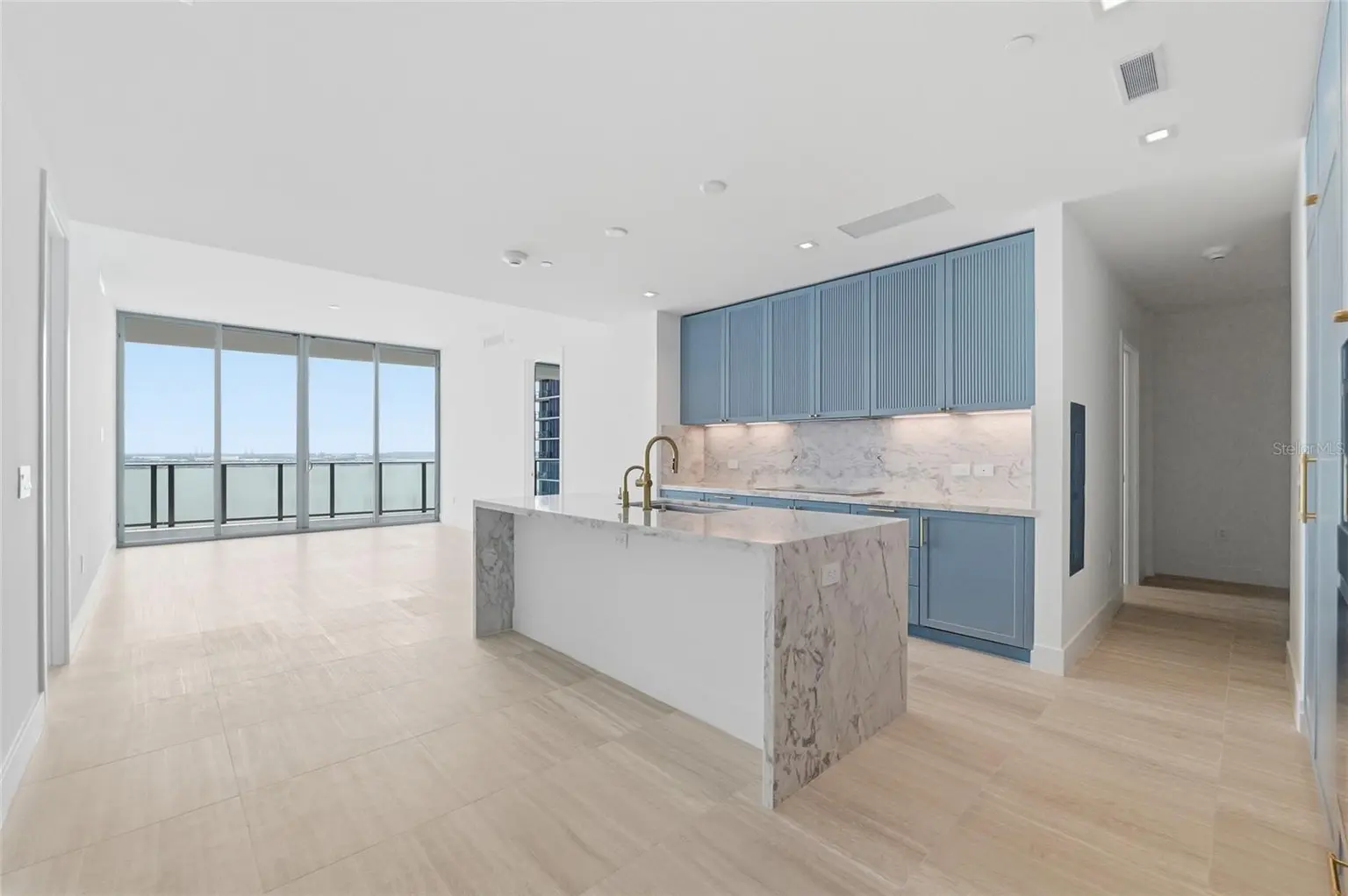 3015 S YSABELLA AVENUE #2102, TAMPA, FL, photo 10 of 54