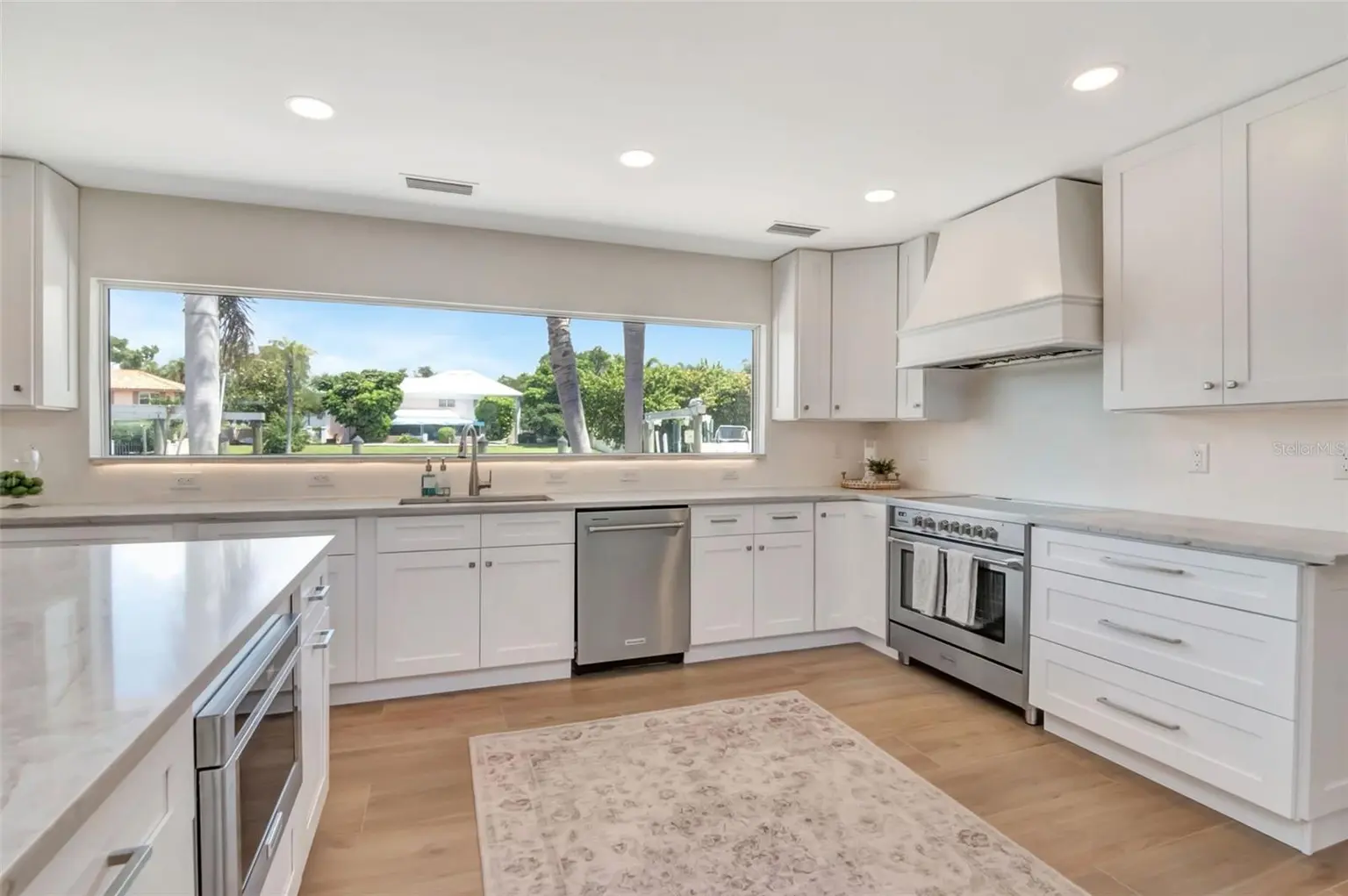 4927 W MELROSE AVENUE N, TAMPA, FL, photo 12 of 70