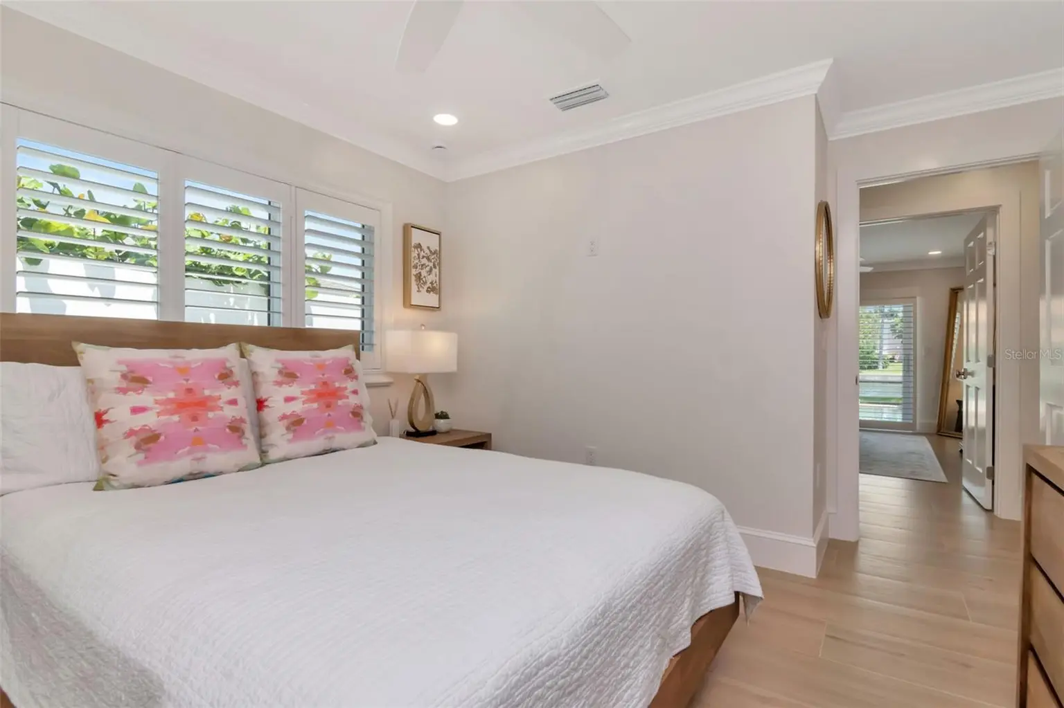 4927 W MELROSE AVENUE N, TAMPA, FL, photo 26 of 70