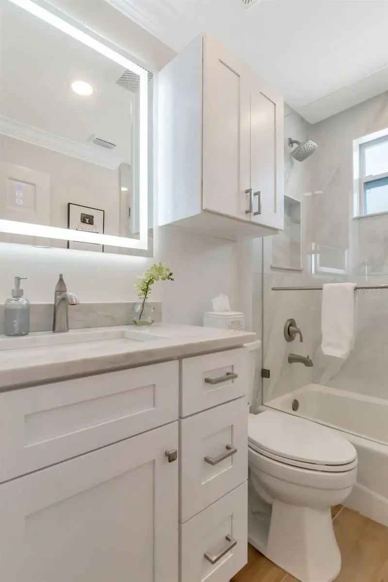 4927 W MELROSE AVENUE N, TAMPA, FL, photo 27 of 70