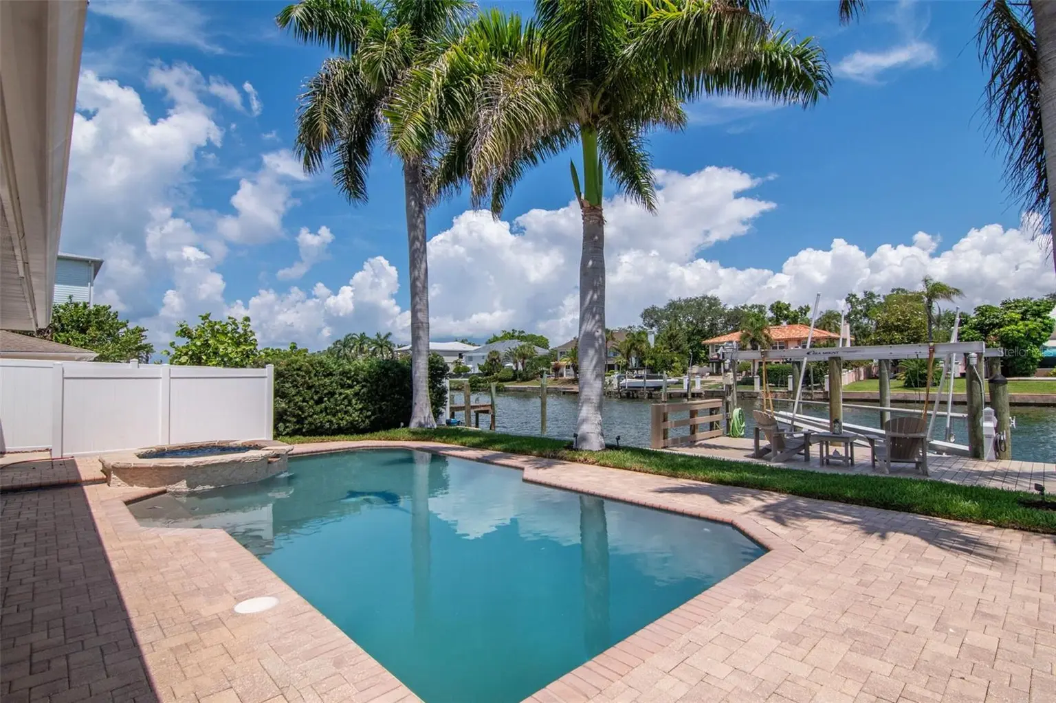 4927 W MELROSE AVENUE N, TAMPA, FL, photo 36 of 70
