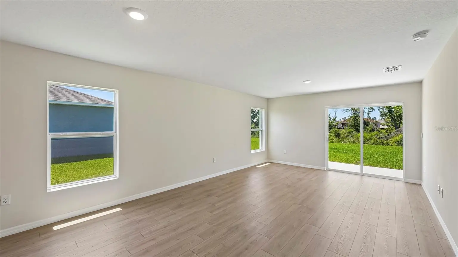 12407 HOPSCOTCH AVENUE E, PALMETTO, FL, photo 9 of 42