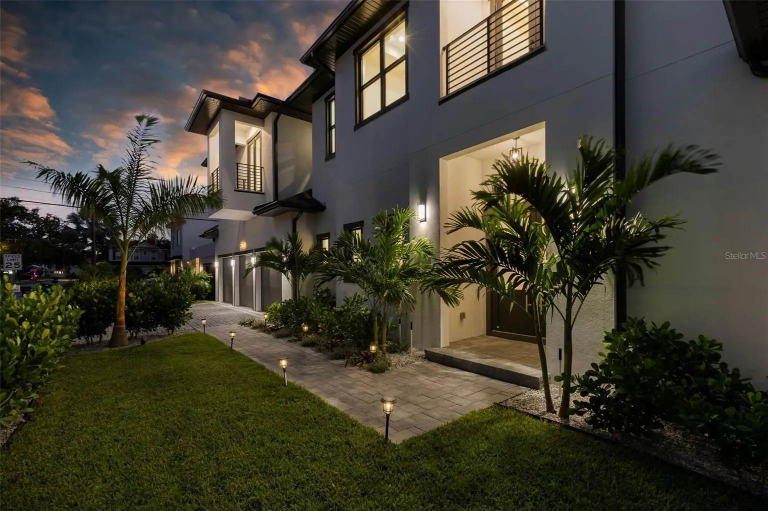 3701 S LYNWOOD AVENUE, TAMPA, FL, photo 8 of 96