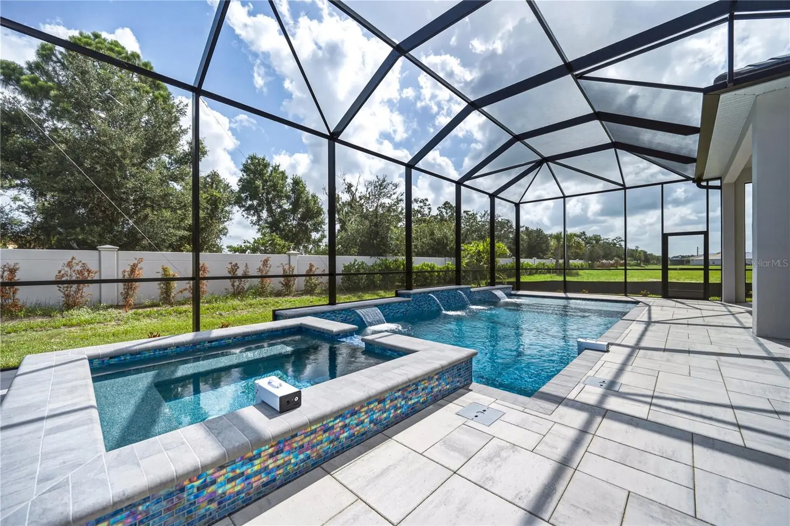 Isles at Lakewood Ranch home, photo 6 of 8