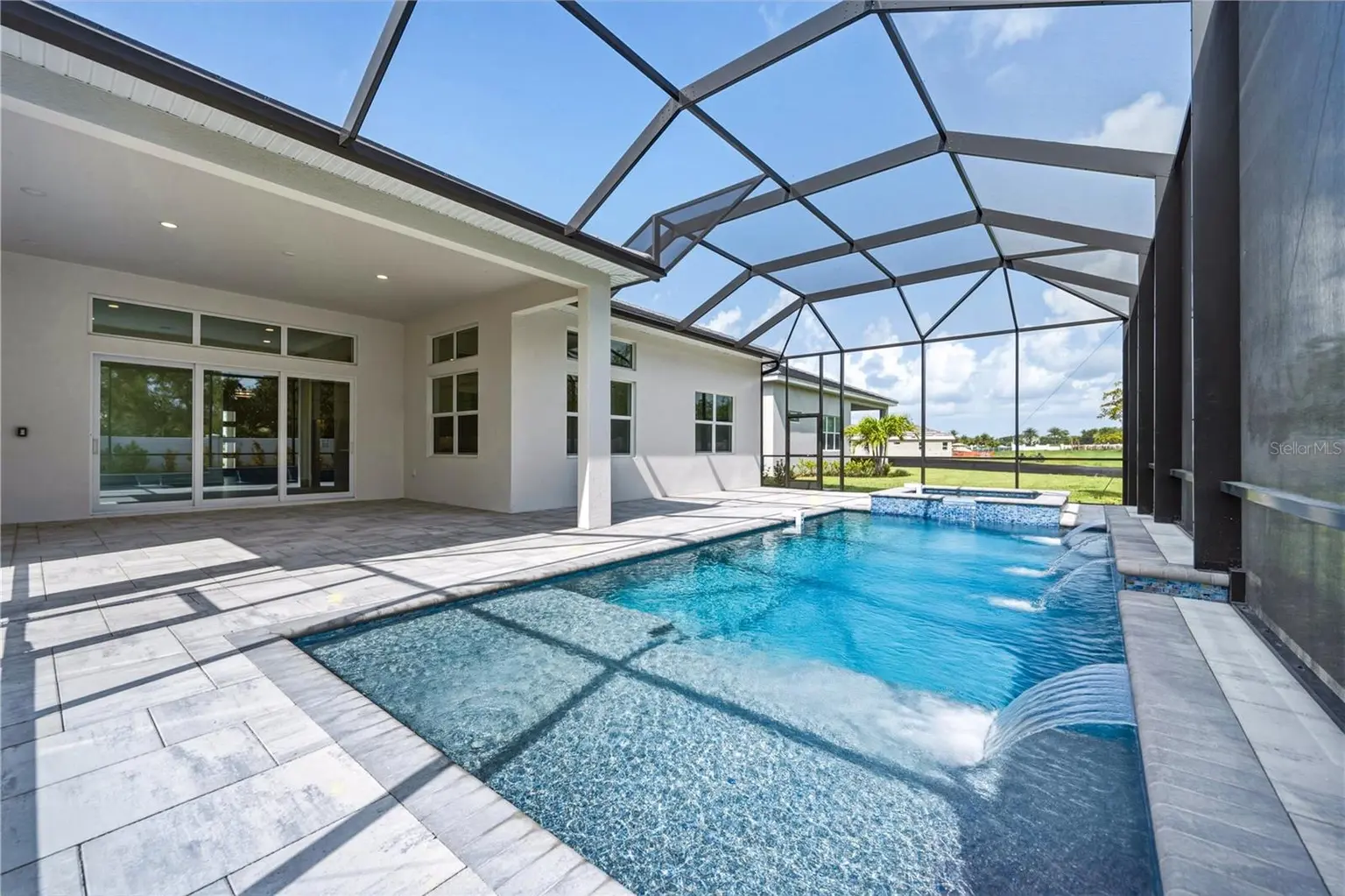Isles at Lakewood Ranch home, photo 8 of 8