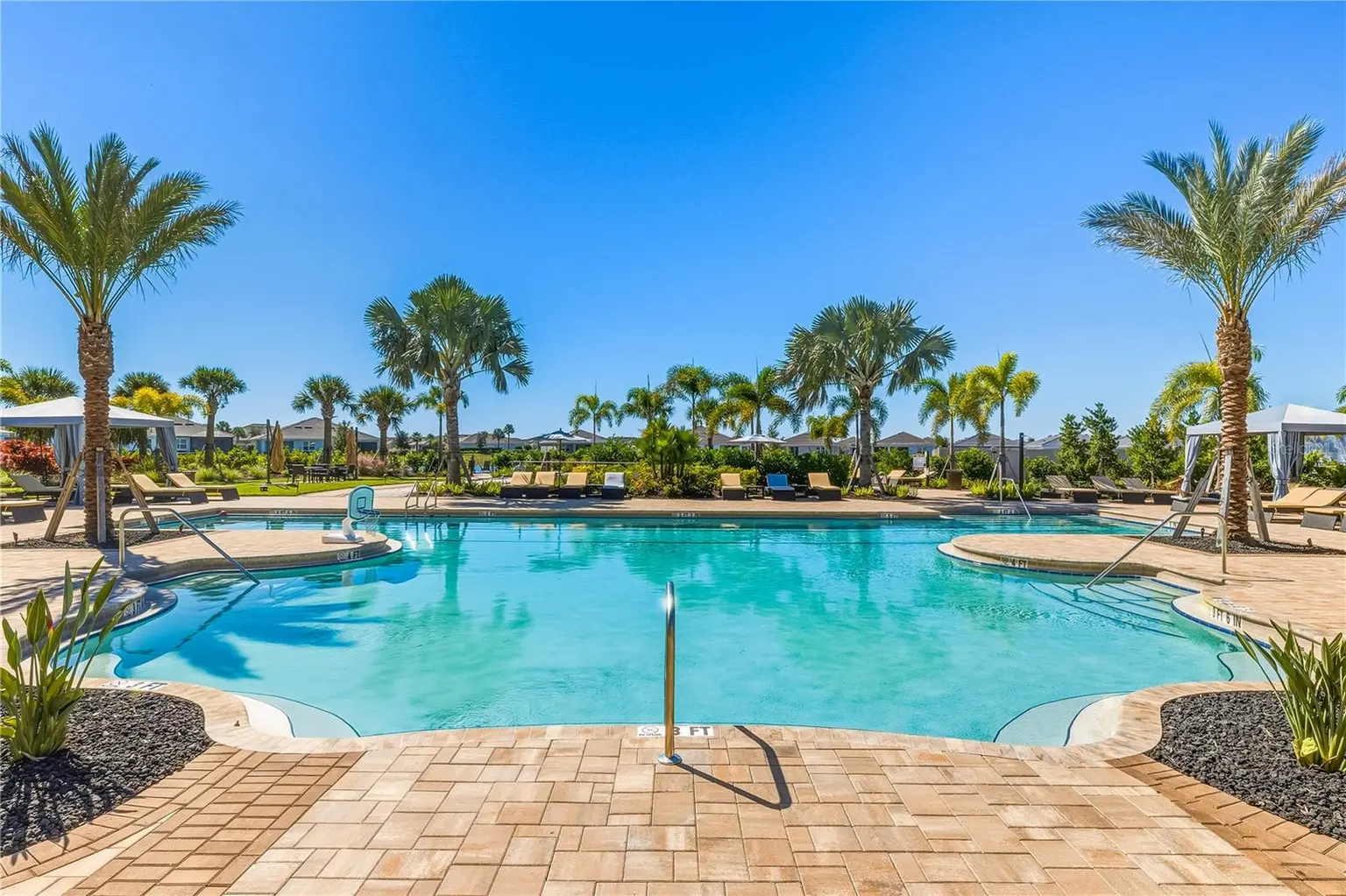 18354 TAVERNSIDE TRAIL, LAKEWOOD RANCH, FL, photo 37 of 49