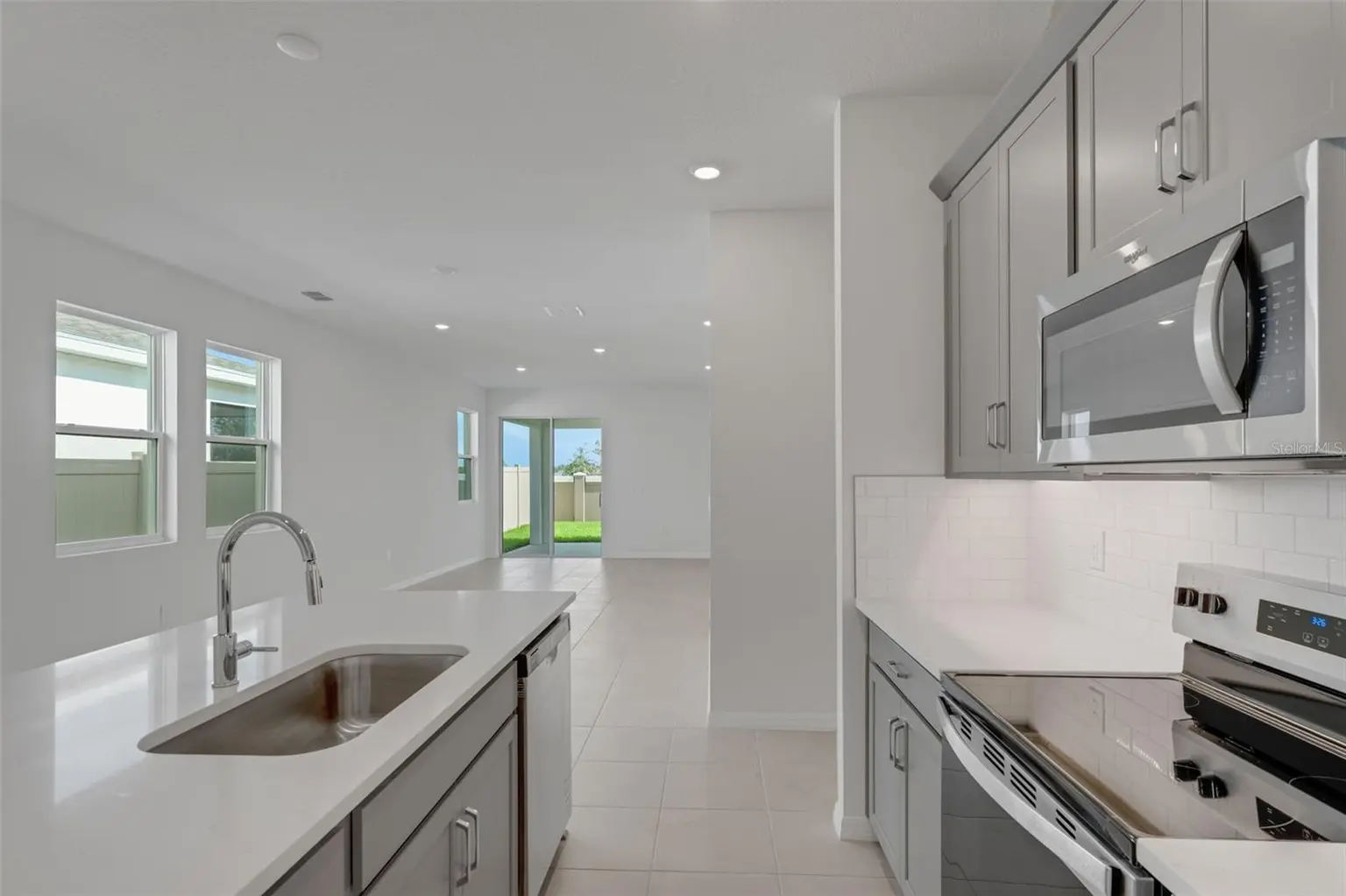 8124 SUNNY POINT TRAIL, PARRISH, FL, photo 20 of 36