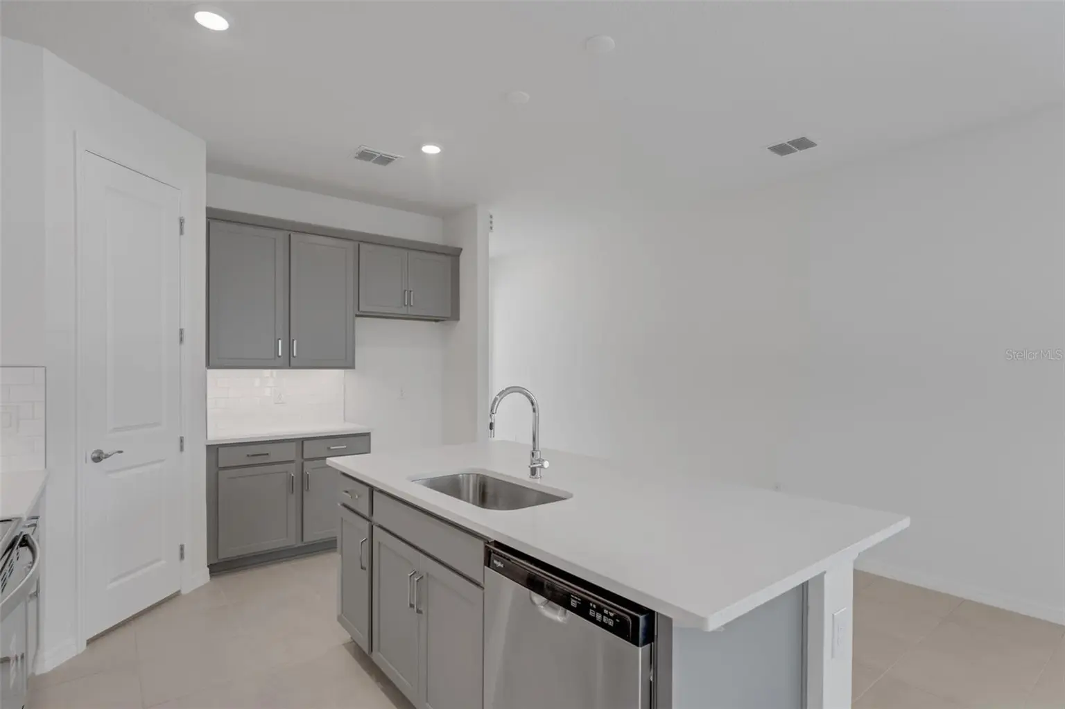 8124 SUNNY POINT TRAIL, PARRISH, FL, photo 22 of 36