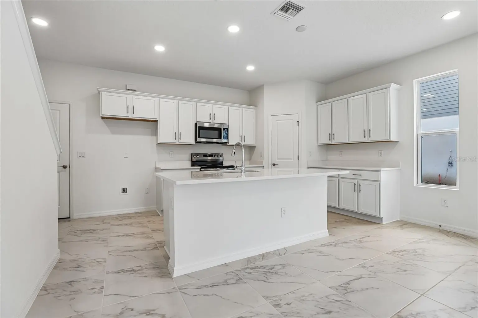 607 SILVER STREAM COURT, BRANDON, FL, photo 6 of 34