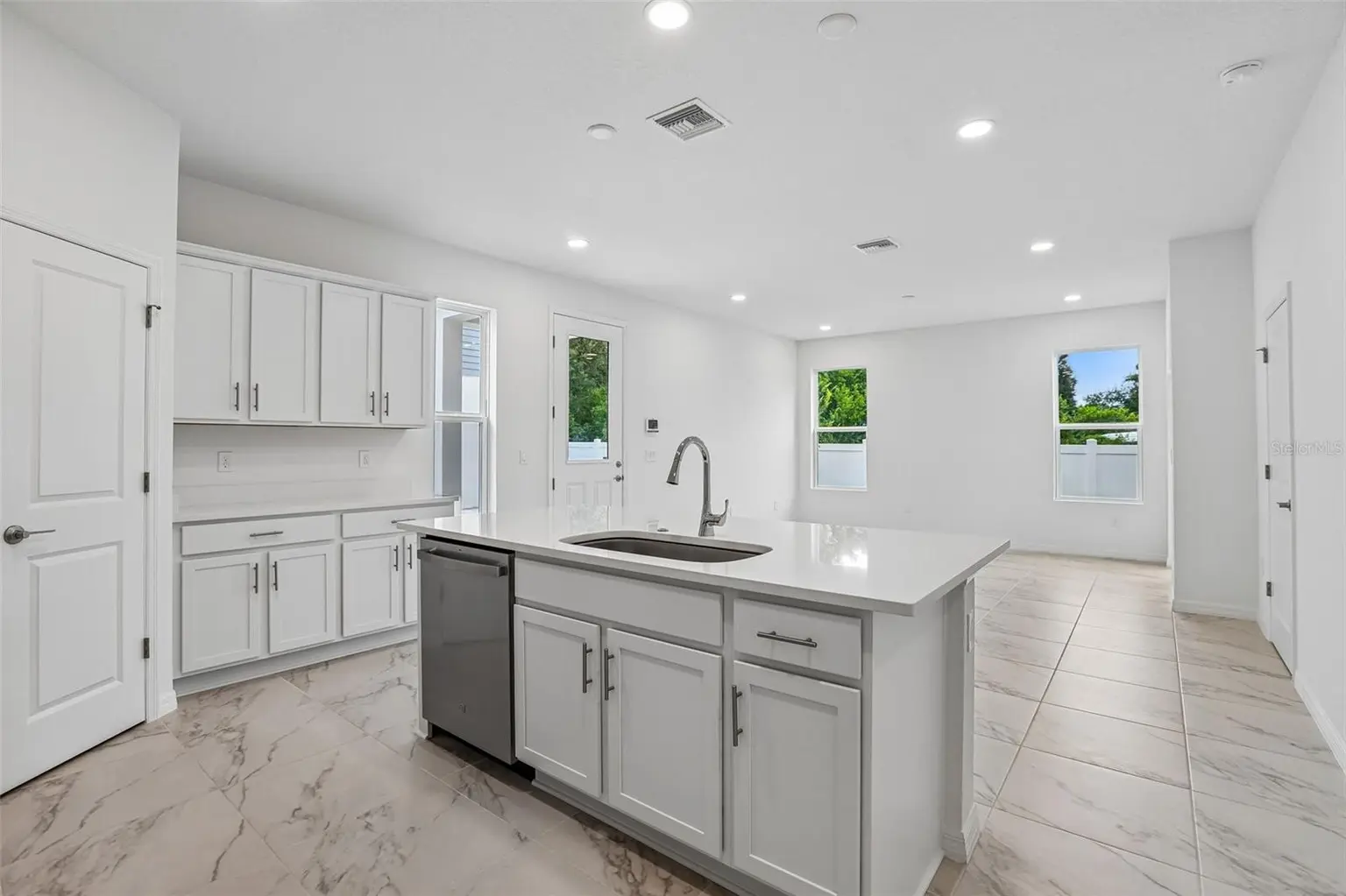 607 SILVER STREAM COURT, BRANDON, FL, photo 16 of 34