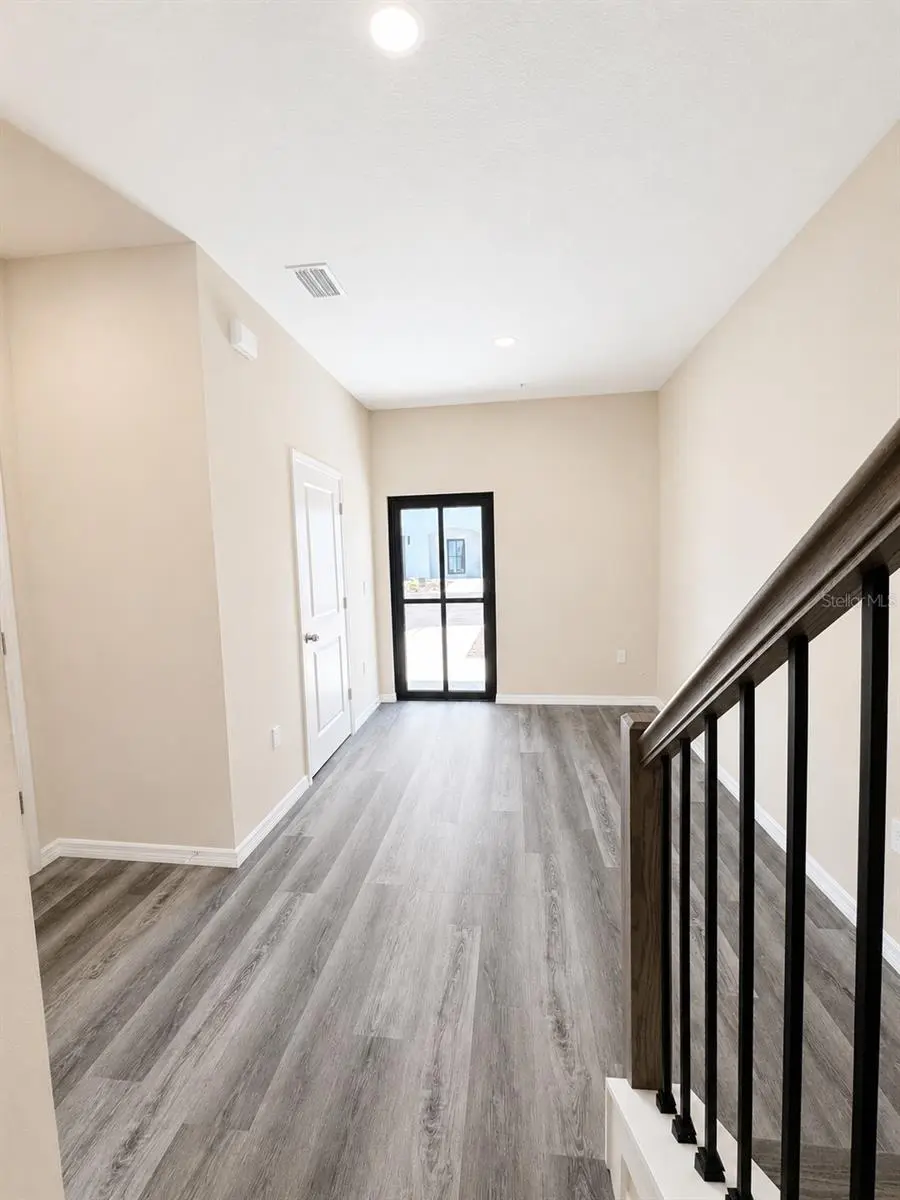 4347 CAMBIO GARDENS COURT, TAMPA, FL, photo 6 of 38
