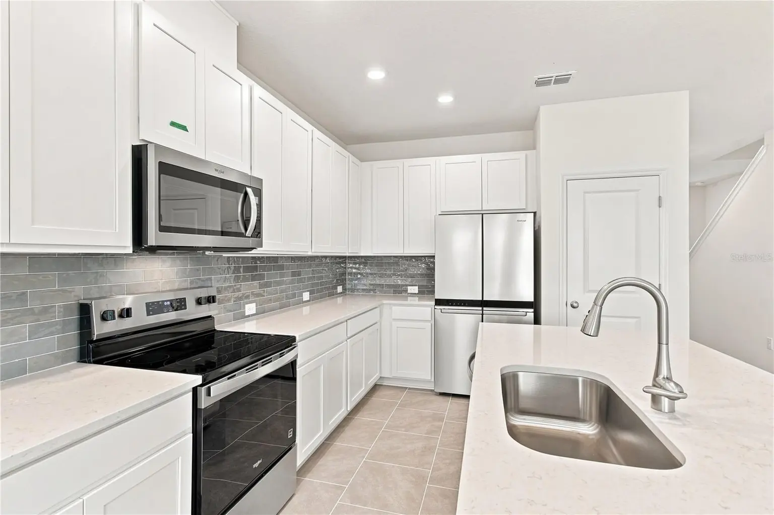 6355 JENSEN VIEW AVENUE, APOLLO BEACH, FL, photo 6 of 32