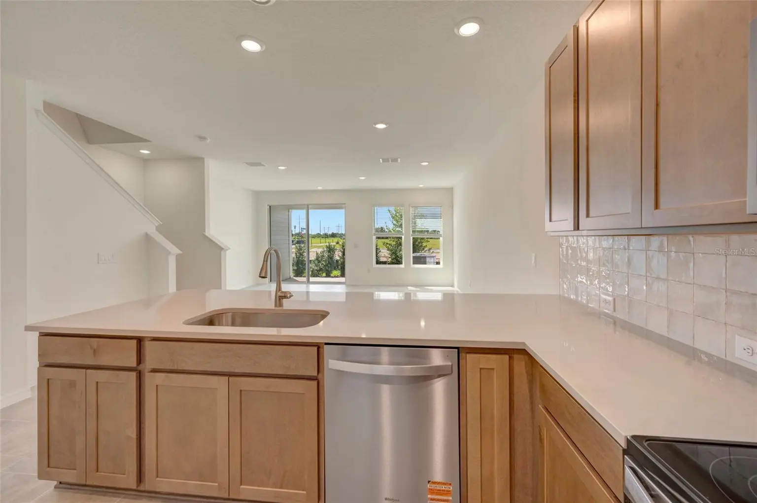 6353 JENSEN VIEW AVENUE, APOLLO BEACH, FL, photo 4 of 31