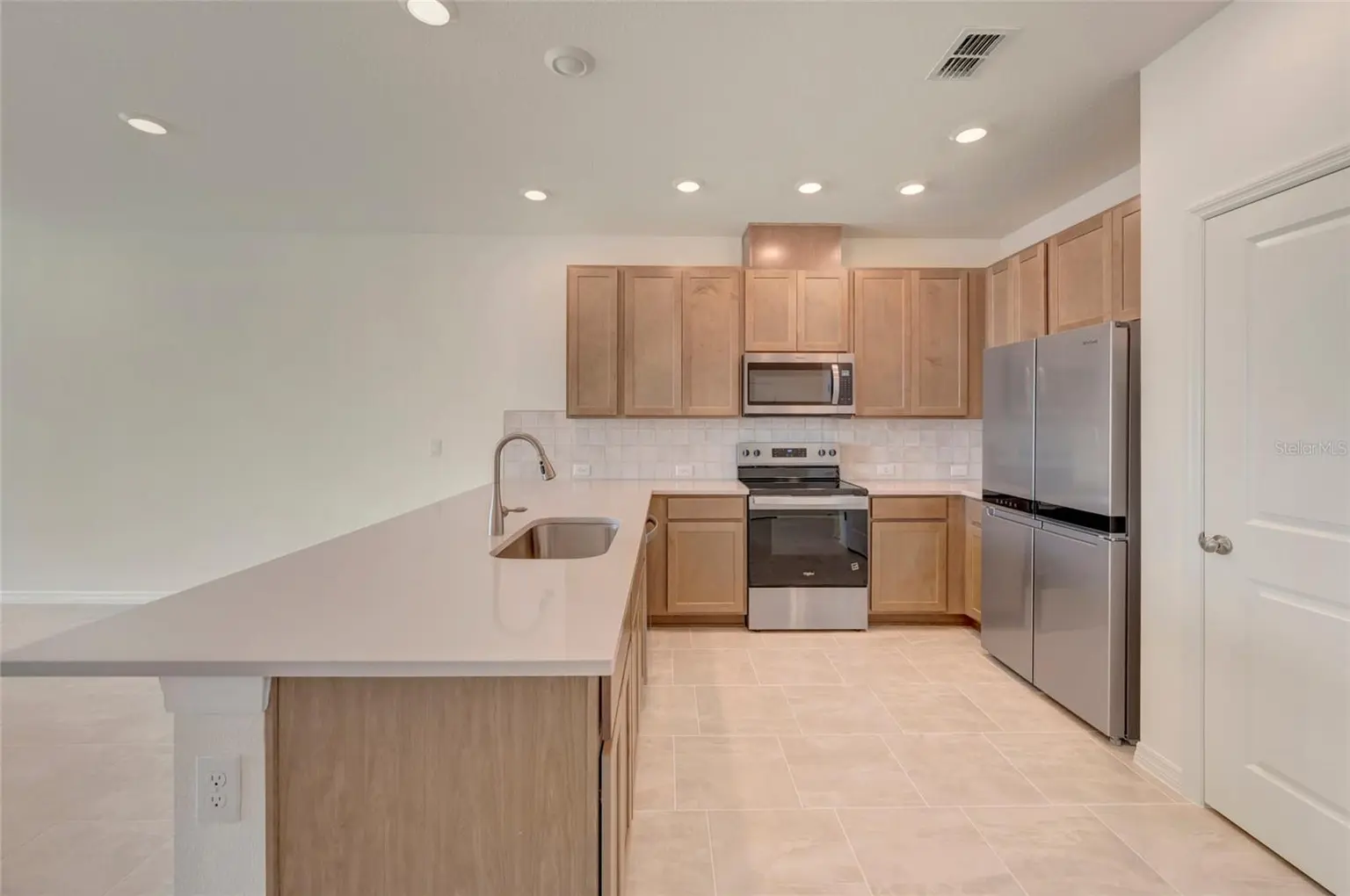 6353 JENSEN VIEW AVENUE, APOLLO BEACH, FL, photo 5 of 31