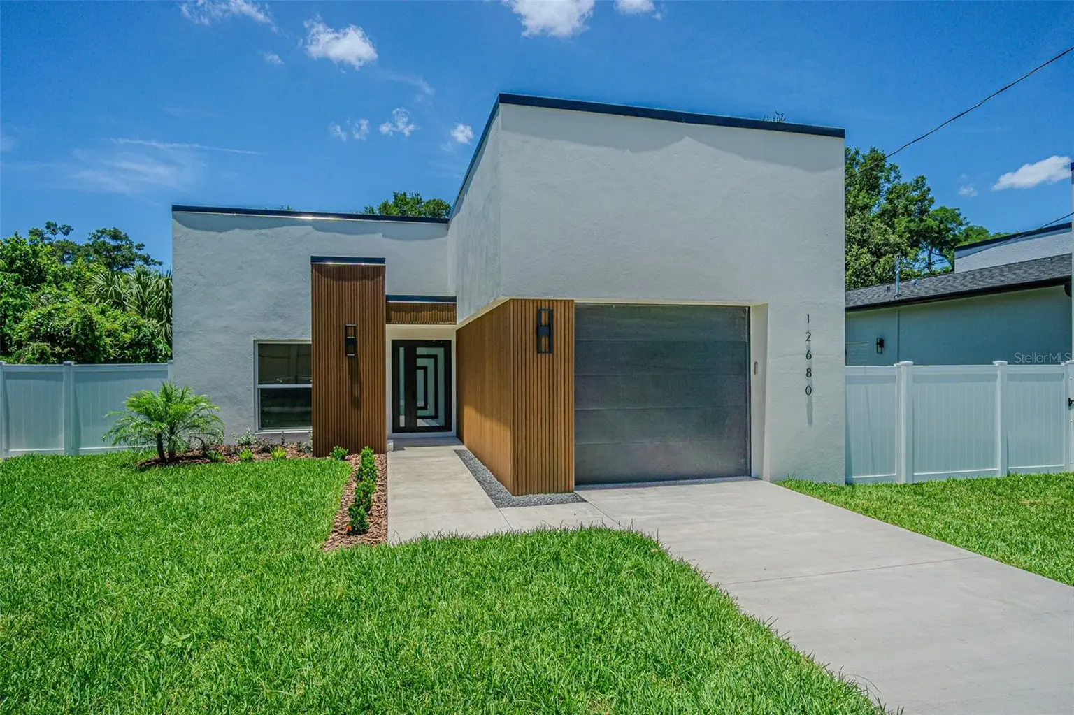 North Tampa Heights home, photo 4 of 8
