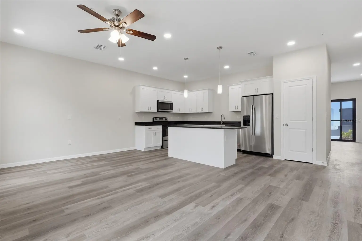 4369 CAMBIO GARDENS COURT, TAMPA, FL, photo 5 of 25