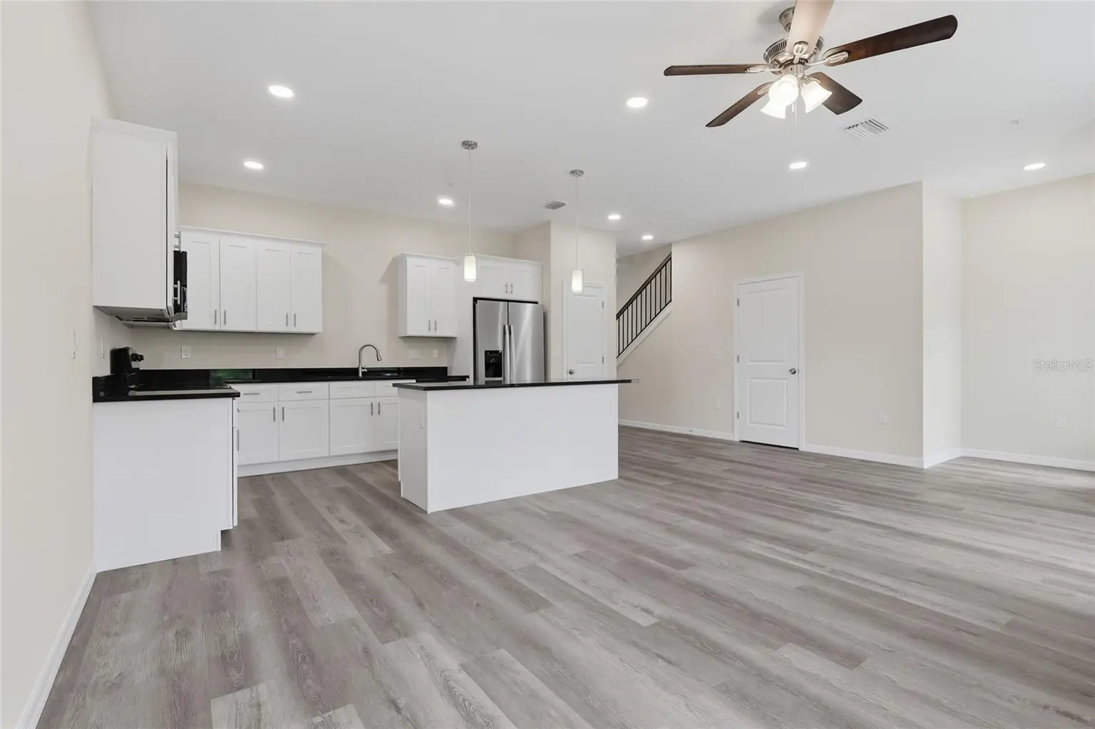 4369 CAMBIO GARDENS COURT, TAMPA, FL, photo 6 of 25