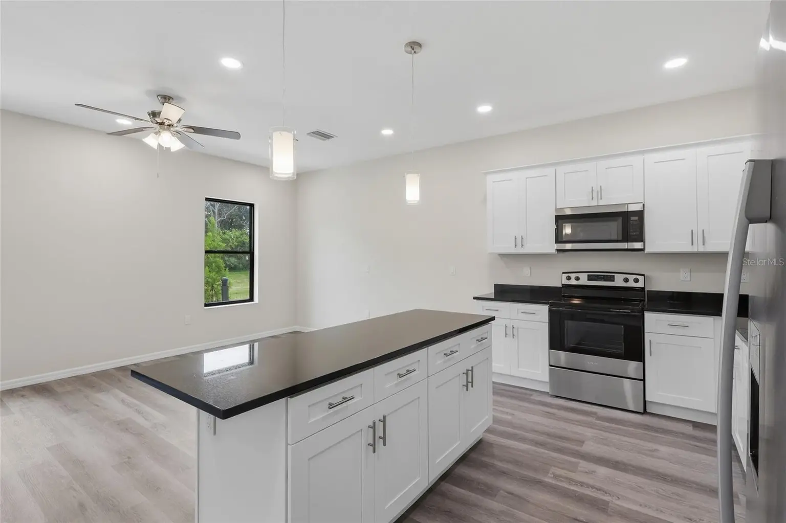4369 CAMBIO GARDENS COURT, TAMPA, FL, photo 8 of 25