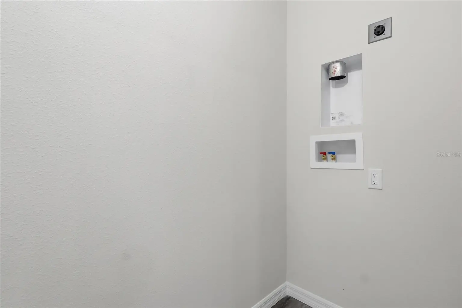 4369 CAMBIO GARDENS COURT, TAMPA, FL, photo 12 of 25