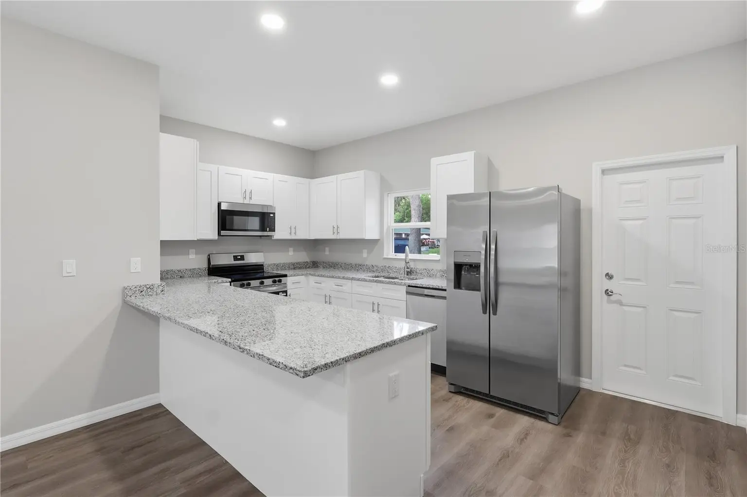 5029 FINDERS CT, TAMPA, FL, photo 4 of 16