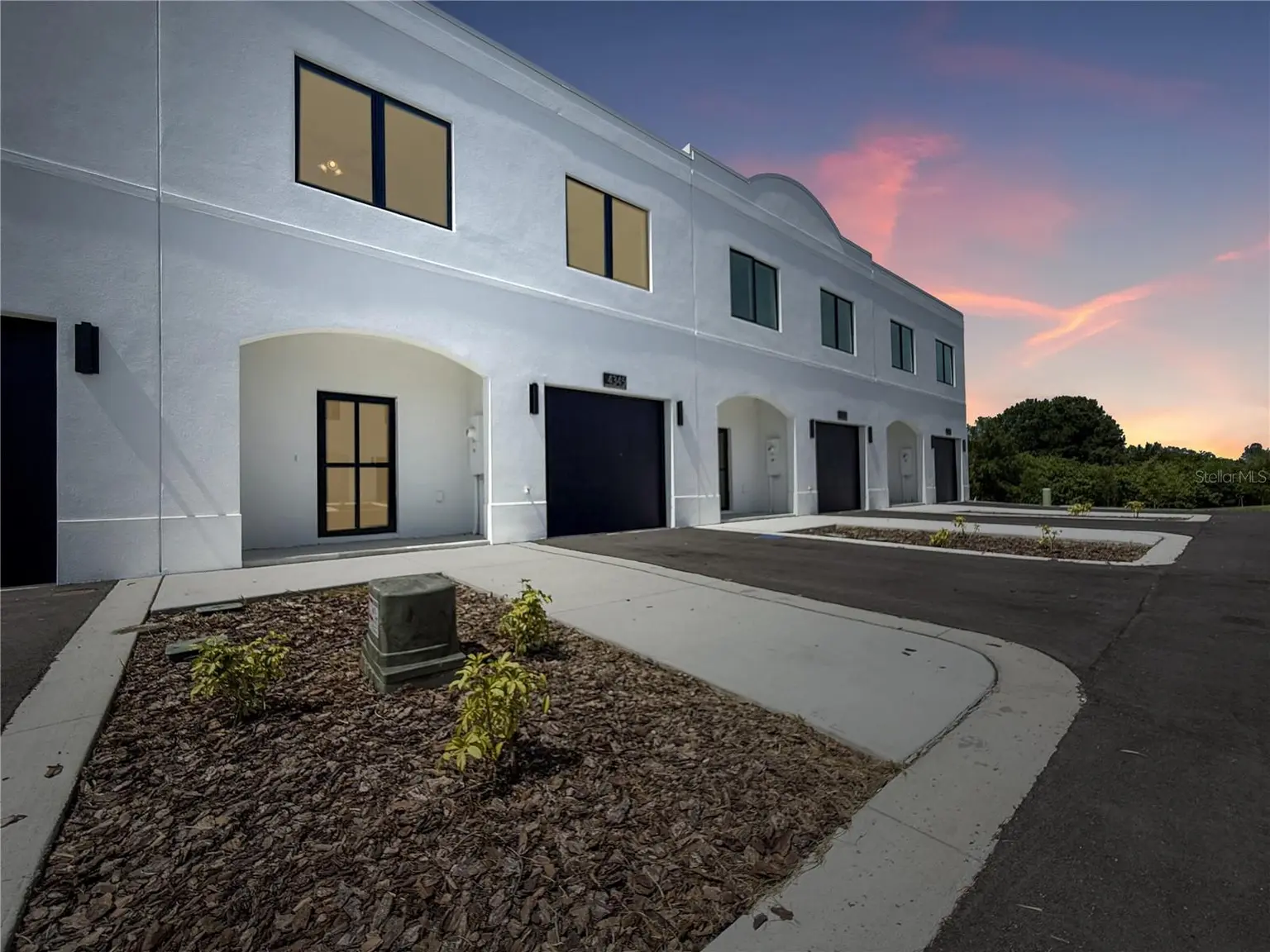 4345 CAMBIO GARDENS COURT, TAMPA, FL, photo 2 of 34