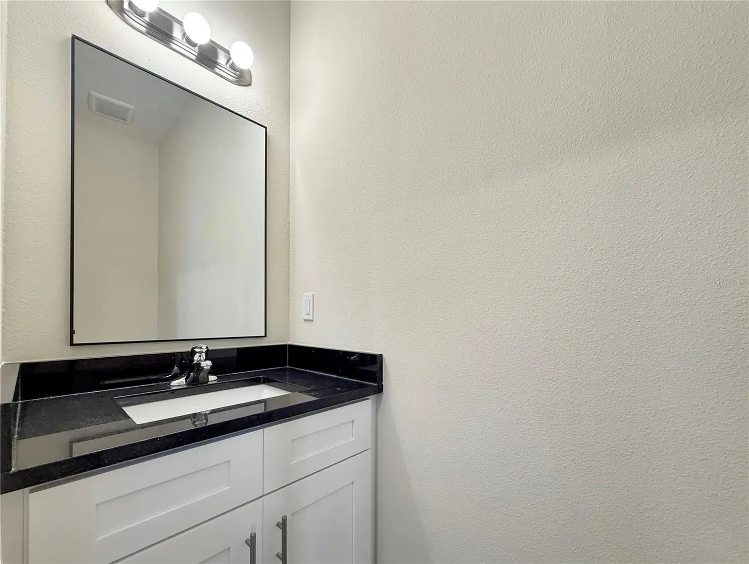 4345 CAMBIO GARDENS COURT, TAMPA, FL, photo 12 of 34