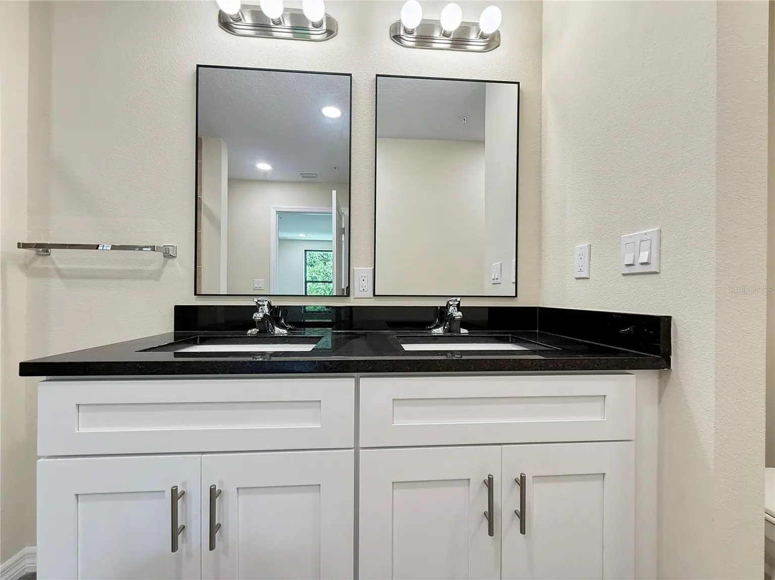 4345 CAMBIO GARDENS COURT, TAMPA, FL, photo 19 of 34