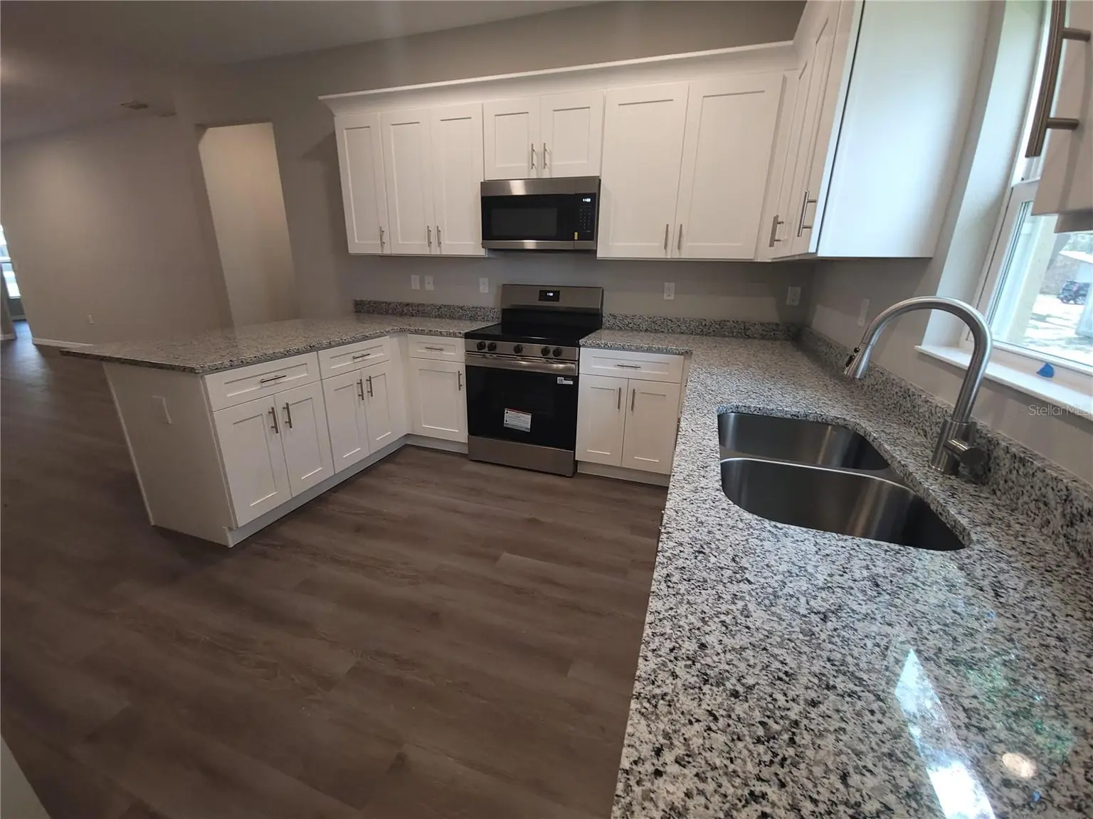 5025 FINDERS COURT, TAMPA, FL, photo 4 of 10
