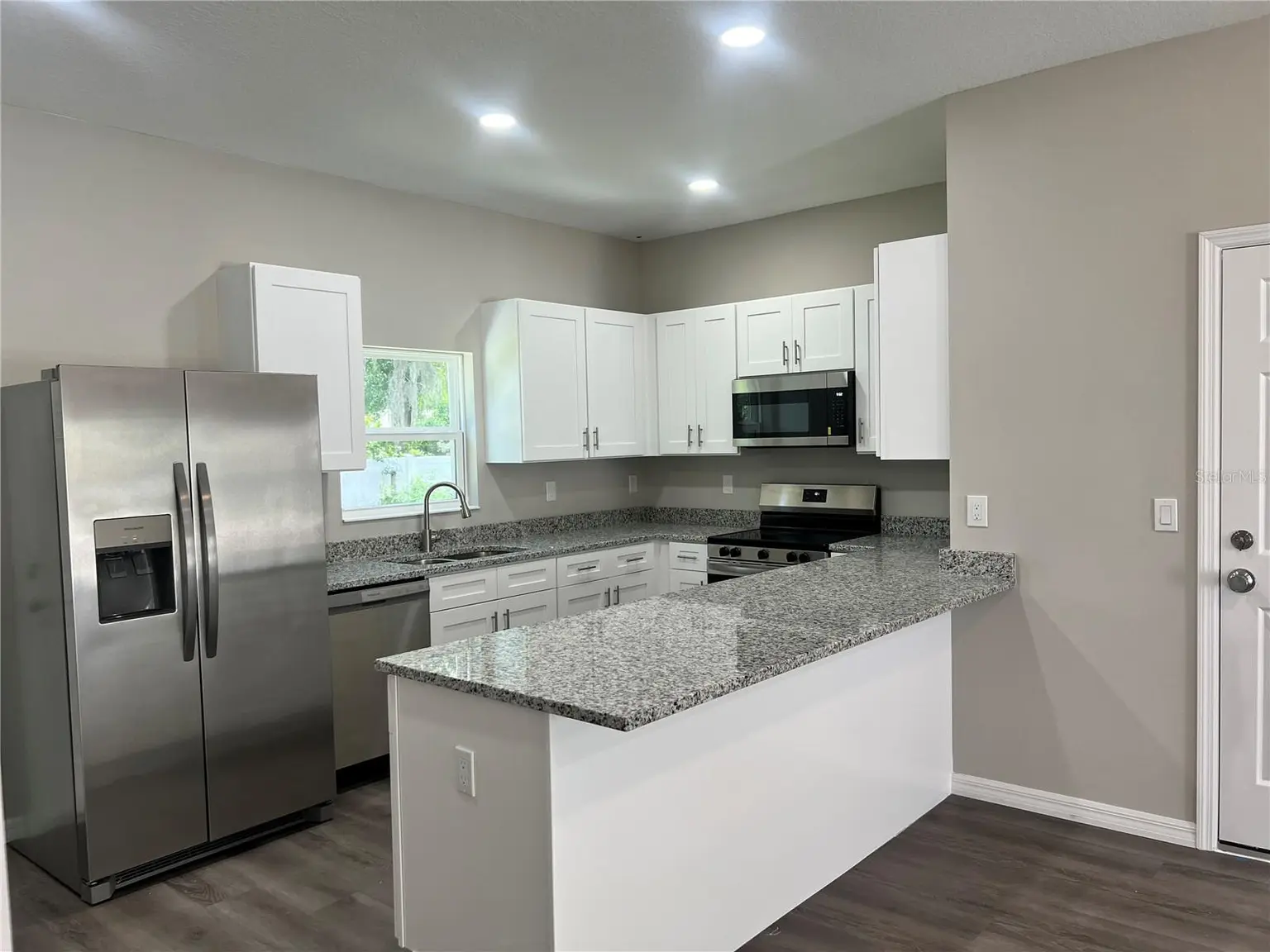 5008 FINDERS COURT, TAMPA, FL, photo 3 of 13