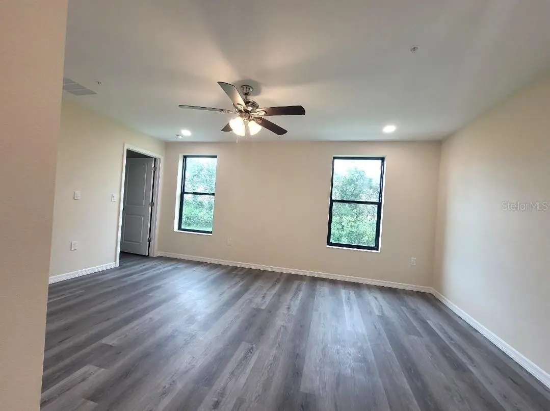 4351 CAMBIO GARDENS COURT, TAMPA, FL, photo 8 of 11