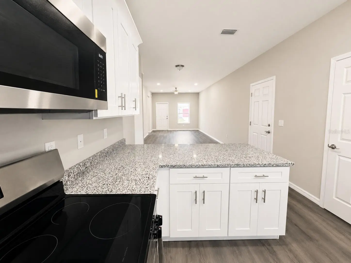 5012 FINDERS CT, TAMPA, FL, photo 7 of 24