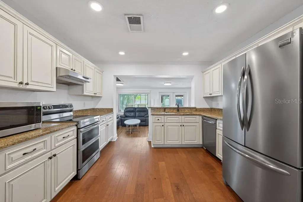 1715 S HUBERT AVENUE, TAMPA, FL, photo 10 of 59