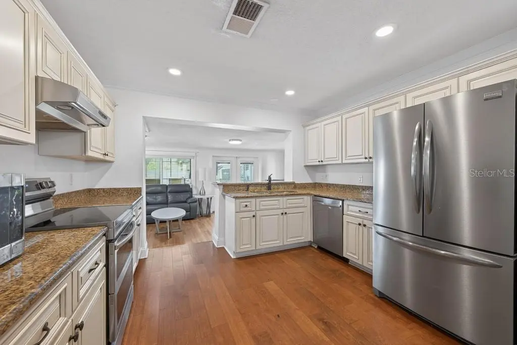 1715 S HUBERT AVENUE, TAMPA, FL, photo 11 of 59