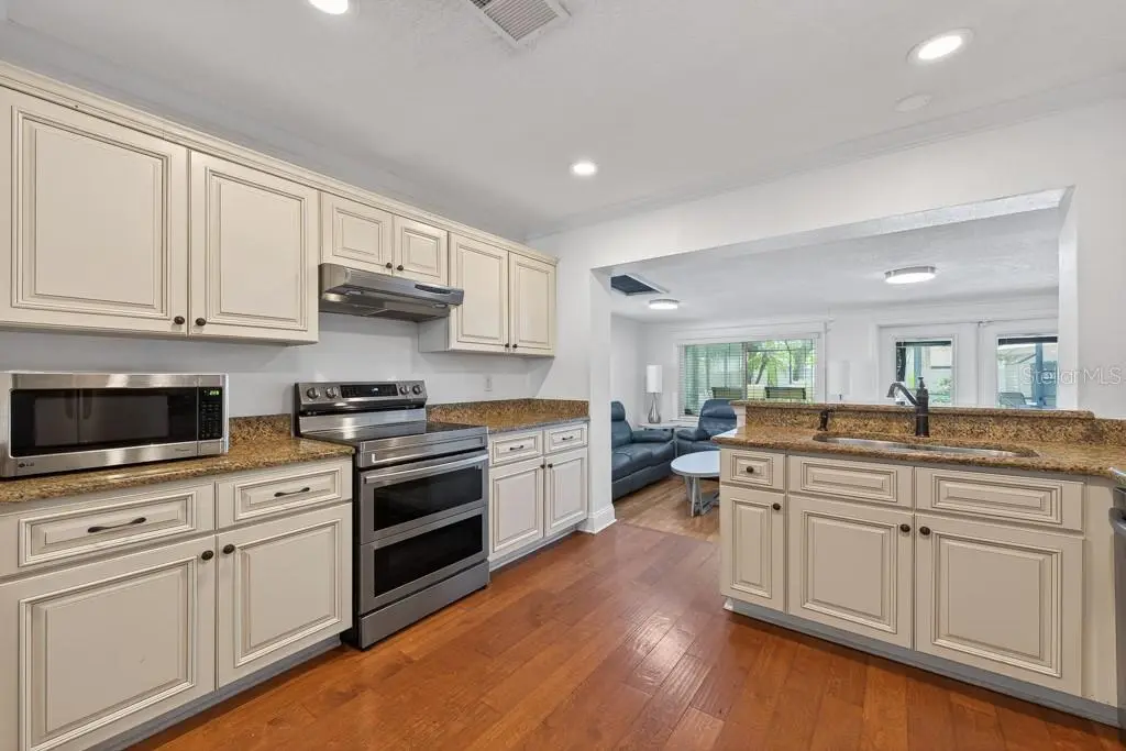1715 S HUBERT AVENUE, TAMPA, FL, photo 13 of 59