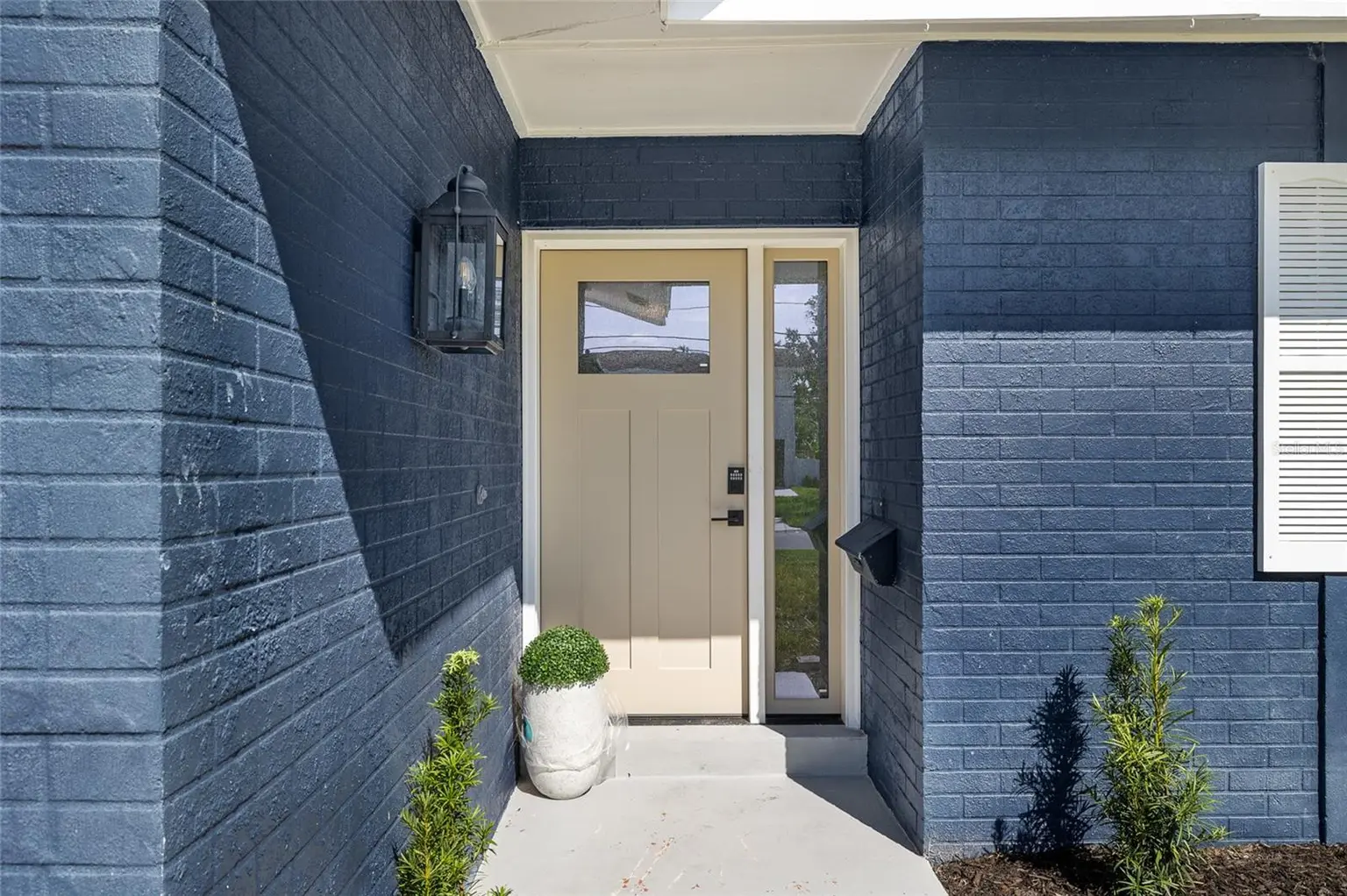 5901 DENVER STREET NE, ST PETERSBURG, FL, photo 3 of 42